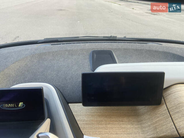 Серый БМВ И3, объемом двигателя 0 л и пробегом 146 тыс. км за 9000 $, фото 26 на Automoto.ua