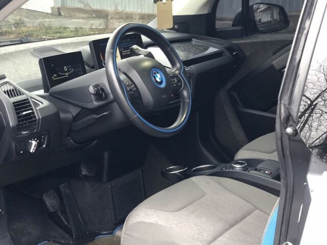 Серый БМВ И3, объемом двигателя 0 л и пробегом 120 тыс. км за 9500 $, фото 6 на Automoto.ua