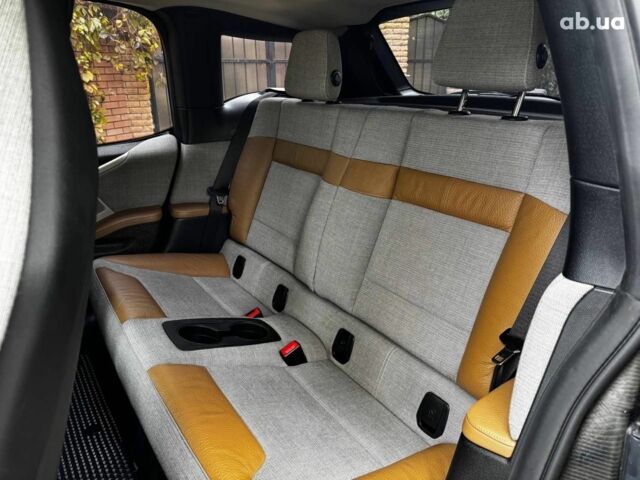 БМВ И3 2014 в Киеве на Automoto.ua Серый БМВ И3, объемом двигателя 0.6 л и пробегом 196 тыс. км за 12990 $, фото 18 на Automoto.ua