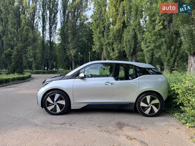 Серый БМВ И3, объемом двигателя 0 л и пробегом 116 тыс. км за 9500 $, фото 3 на Automoto.ua