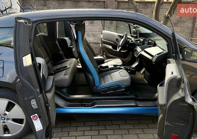 Серый БМВ И3, объемом двигателя 0 л и пробегом 60 тыс. км за 9050 $, фото 13 на Automoto.ua