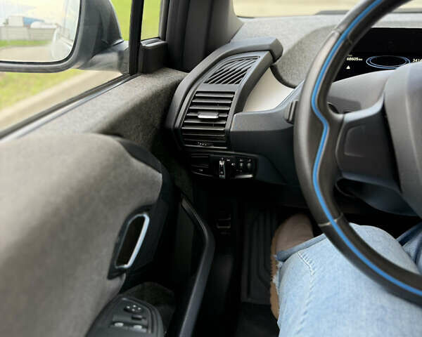 Серый БМВ И3, объемом двигателя 0 л и пробегом 69 тыс. км за 8200 $, фото 16 на Automoto.ua