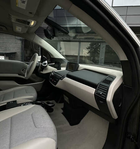 Серый БМВ И3, объемом двигателя 0 л и пробегом 95 тыс. км за 9500 $, фото 28 на Automoto.ua