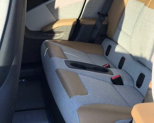 Сірий БМВ І3, об'ємом двигуна 0.65 л та пробігом 75 тис. км за 16000 $, фото 33 на Automoto.ua