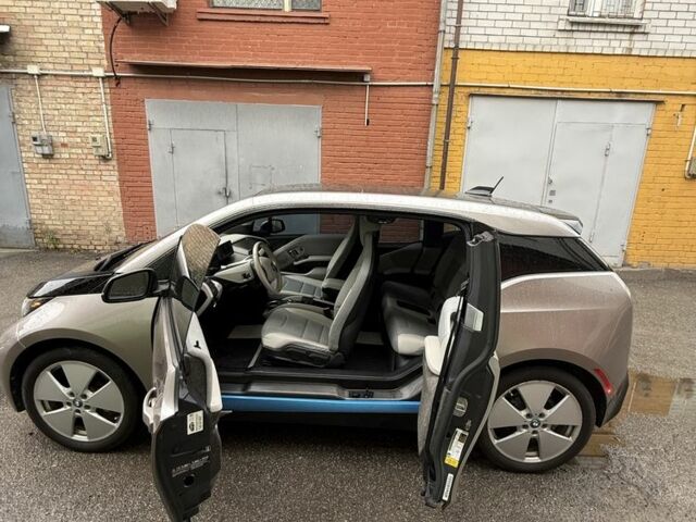 Серый БМВ И3, объемом двигателя 0.6 л и пробегом 80 тыс. км за 10500 $, фото 4 на Automoto.ua