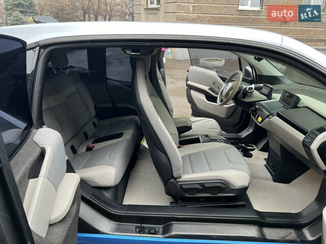 Серый БМВ И3, объемом двигателя 0 л и пробегом 71 тыс. км за 7800 $, фото 7 на Automoto.ua