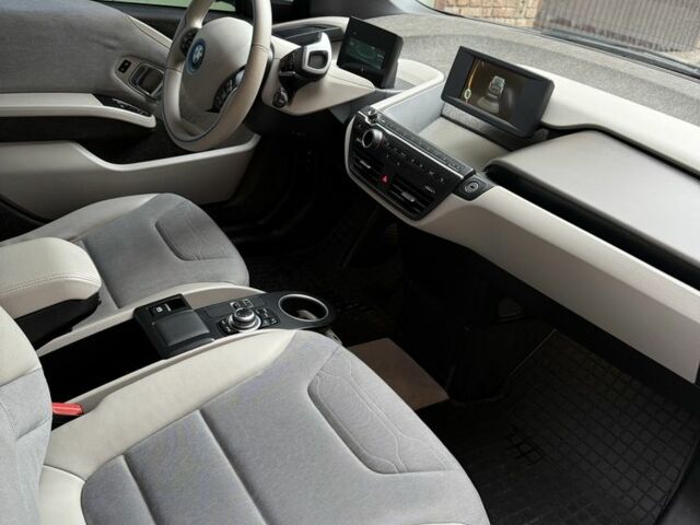 Серый БМВ И3, объемом двигателя 0.6 л и пробегом 80 тыс. км за 10500 $, фото 2 на Automoto.ua