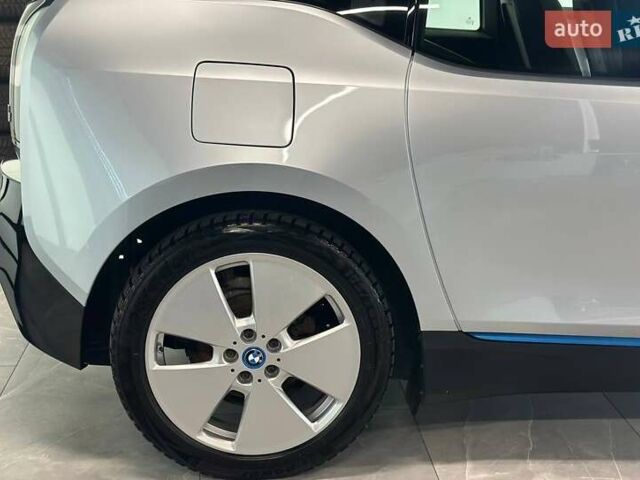 Серый БМВ И3, объемом двигателя 0 л и пробегом 101 тыс. км за 8690 $, фото 5 на Automoto.ua
