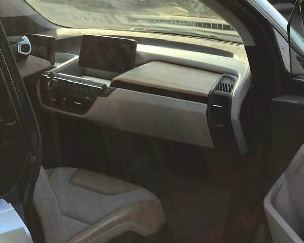 Сірий БМВ І3, об'ємом двигуна 0.65 л та пробігом 75 тис. км за 16000 $, фото 28 на Automoto.ua
