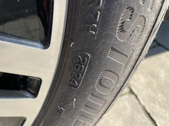 Серый БМВ И3, объемом двигателя 0 л и пробегом 107 тыс. км за 9000 $, фото 18 на Automoto.ua