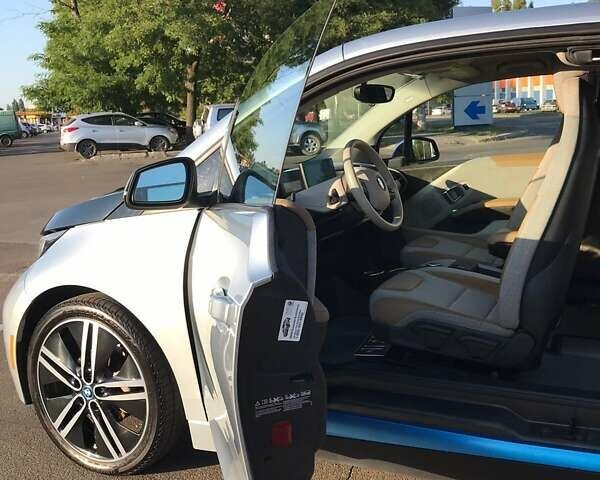 Сірий БМВ І3, об'ємом двигуна 0.65 л та пробігом 75 тис. км за 16000 $, фото 16 на Automoto.ua
