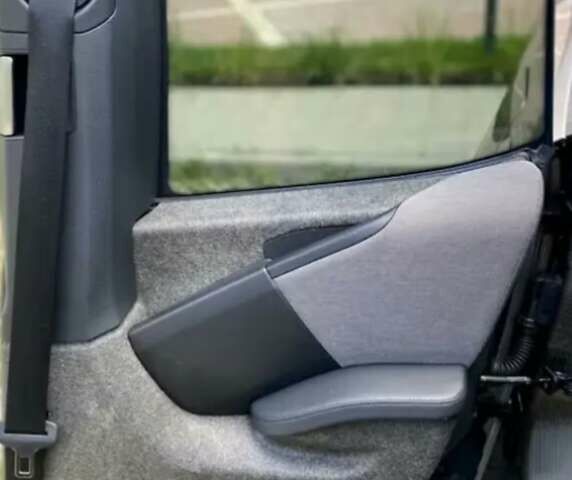 Сірий БМВ І3, об'ємом двигуна 0 л та пробігом 103 тис. км за 8700 $, фото 13 на Automoto.ua