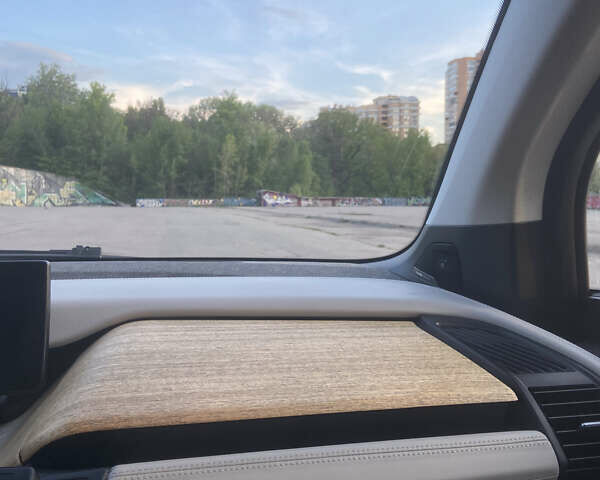 Серый БМВ И3, объемом двигателя 0 л и пробегом 146 тыс. км за 9000 $, фото 25 на Automoto.ua