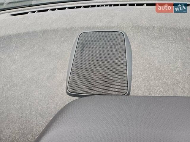 Серый БМВ И3, объемом двигателя 0 л и пробегом 137 тыс. км за 8500 $, фото 13 на Automoto.ua