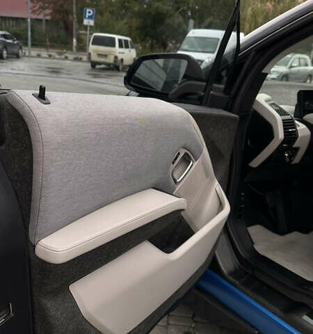 Серый БМВ И3, объемом двигателя 0 л и пробегом 95 тыс. км за 9500 $, фото 16 на Automoto.ua