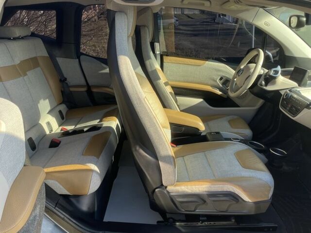 Серый БМВ И3, объемом двигателя 0 л и пробегом 107 тыс. км за 9000 $, фото 7 на Automoto.ua
