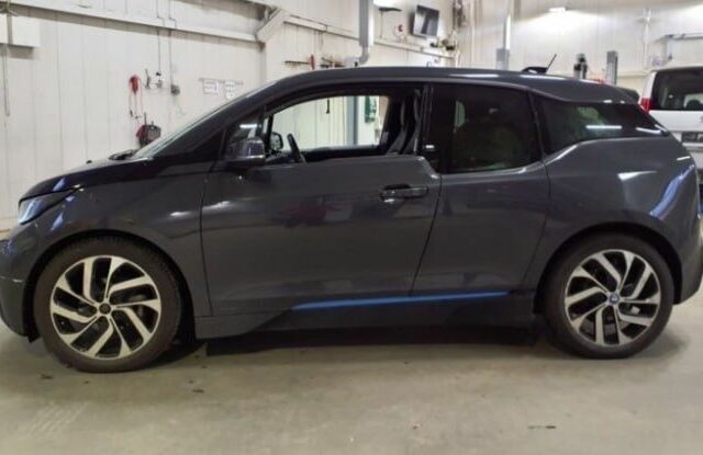 БМВ И3 2014 в Киеве на Automoto.ua Серый БМВ И3, объемом двигателя 0 л и пробегом 82 тыс. км за 8700 $, фото 4 на Automoto.ua