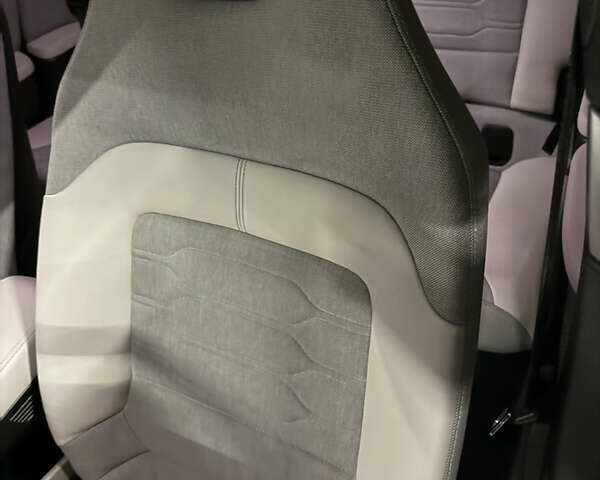 Серый БМВ И3, объемом двигателя 0 л и пробегом 52 тыс. км за 9300 $, фото 36 на Automoto.ua