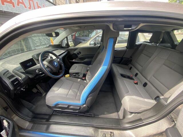 Серый БМВ И3, объемом двигателя 0 л и пробегом 140 тыс. км за 9900 $, фото 4 на Automoto.ua