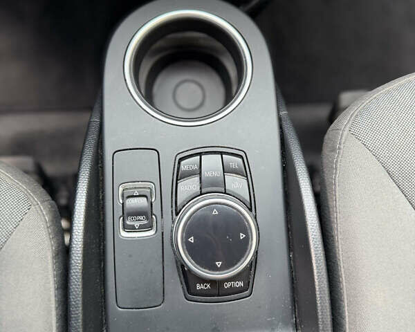 Серый БМВ И3, объемом двигателя 0 л и пробегом 69 тыс. км за 8200 $, фото 18 на Automoto.ua