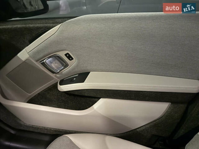 Серый БМВ И3, объемом двигателя 0 л и пробегом 52 тыс. км за 9300 $, фото 28 на Automoto.ua