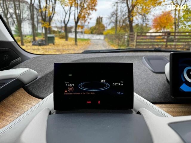 БМВ И3 2014 в Киеве на Automoto.ua Серый БМВ И3, объемом двигателя 0.6 л и пробегом 196 тыс. км за 12990 $, фото 27 на Automoto.ua