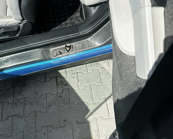 Серый БМВ И3, объемом двигателя 0.65 л и пробегом 150 тыс. км за 9500 $, фото 11 на Automoto.ua