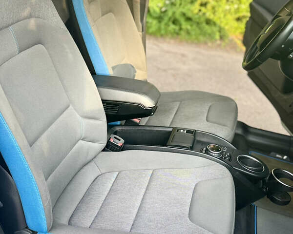 Серый БМВ И3, объемом двигателя 0 л и пробегом 116 тыс. км за 9500 $, фото 5 на Automoto.ua