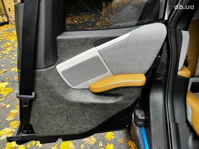 БМВ И3 2014 в Киеве на Automoto.ua Серый БМВ И3, объемом двигателя 0.6 л и пробегом 196 тыс. км за 12990 $, фото 22 на Automoto.ua