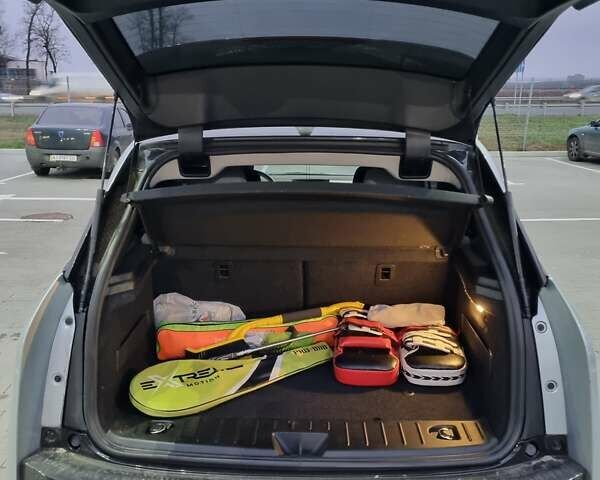 Серый БМВ И3, объемом двигателя 0 л и пробегом 100 тыс. км за 12300 $, фото 7 на Automoto.ua