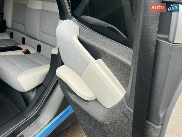 Сірий БМВ І3, об'ємом двигуна 0 л та пробігом 120 тис. км за 8500 $, фото 17 на Automoto.ua