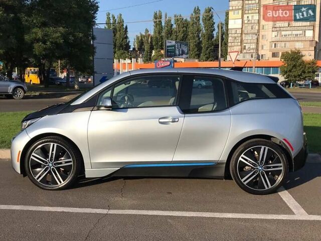 Сірий БМВ І3, об'ємом двигуна 0.65 л та пробігом 75 тис. км за 16000 $, фото 19 на Automoto.ua