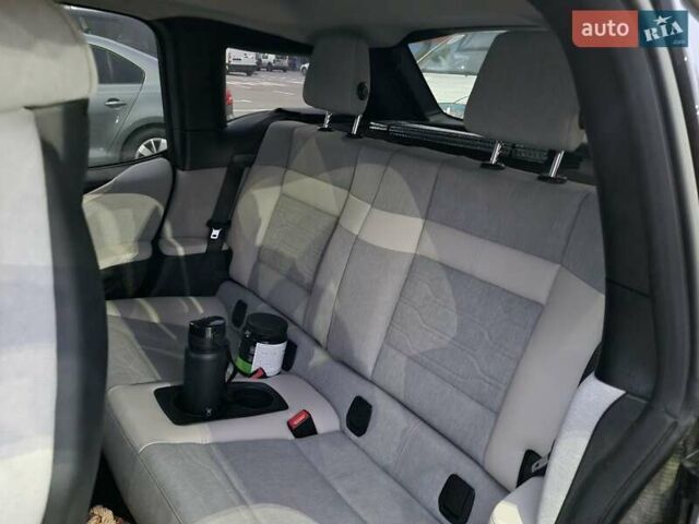 Серый БМВ И3, объемом двигателя 0 л и пробегом 100 тыс. км за 12300 $, фото 5 на Automoto.ua