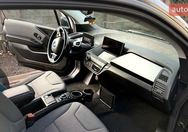 Серый БМВ И3, объемом двигателя 0 л и пробегом 60 тыс. км за 9050 $, фото 14 на Automoto.ua
