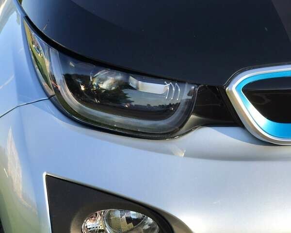 Сірий БМВ І3, об'ємом двигуна 0.65 л та пробігом 75 тис. км за 16000 $, фото 7 на Automoto.ua