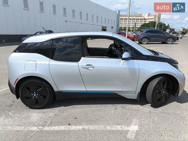 Серый БМВ И3, объемом двигателя 0 л и пробегом 85 тыс. км за 10000 $, фото 2 на Automoto.ua