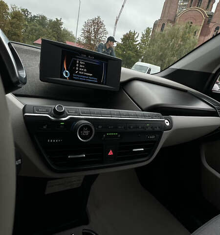 Серый БМВ И3, объемом двигателя 0 л и пробегом 95 тыс. км за 9500 $, фото 19 на Automoto.ua