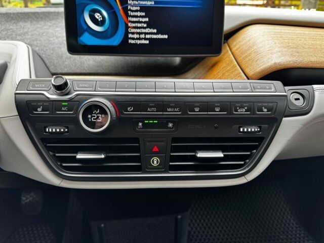 БМВ И3 2014 в Киеве на Automoto.ua Серый БМВ И3, объемом двигателя 0.6 л и пробегом 196 тыс. км за 12990 $, фото 13 на Automoto.ua