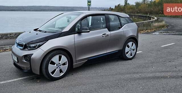 Серый БМВ И3, объемом двигателя 0 л и пробегом 102 тыс. км за 9000 $, фото 5 на Automoto.ua