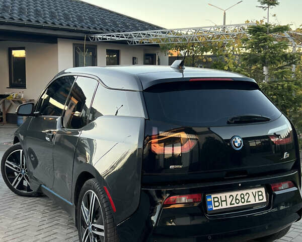Серый БМВ И3, объемом двигателя 0 л и пробегом 96 тыс. км за 10999 $, фото 3 на Automoto.ua