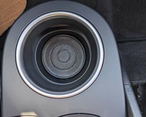 Серый БМВ И3, объемом двигателя 0 л и пробегом 109 тыс. км за 10350 $, фото 28 на Automoto.ua