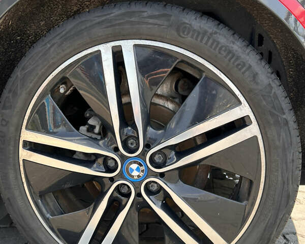 Серый БМВ И3, объемом двигателя 0.65 л и пробегом 126 тыс. км за 13000 $, фото 3 на Automoto.ua