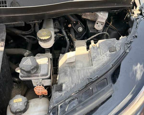 Серый БМВ И3, объемом двигателя 0.65 л и пробегом 126 тыс. км за 13000 $, фото 12 на Automoto.ua