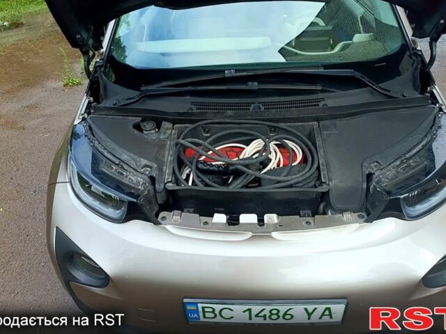 Серый БМВ И3, объемом двигателя 0 л и пробегом 81 тыс. км за 10200 $, фото 3 на Automoto.ua