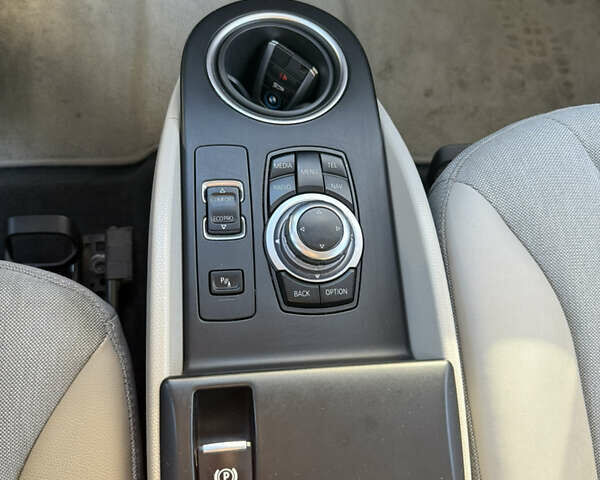 Серый БМВ И3, объемом двигателя 0 л и пробегом 92 тыс. км за 8400 $, фото 7 на Automoto.ua