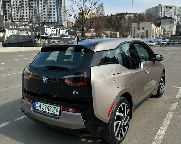Серый БМВ И3, объемом двигателя 0 л и пробегом 85 тыс. км за 10900 $, фото 2 на Automoto.ua