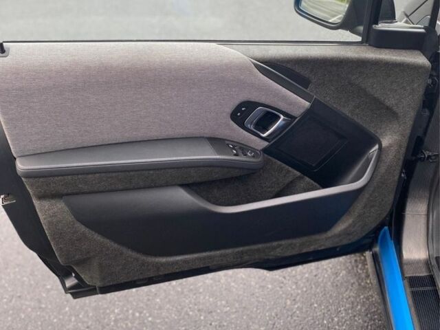 Серый БМВ И3, объемом двигателя 0 л и пробегом 105 тыс. км за 6900 $, фото 7 на Automoto.ua