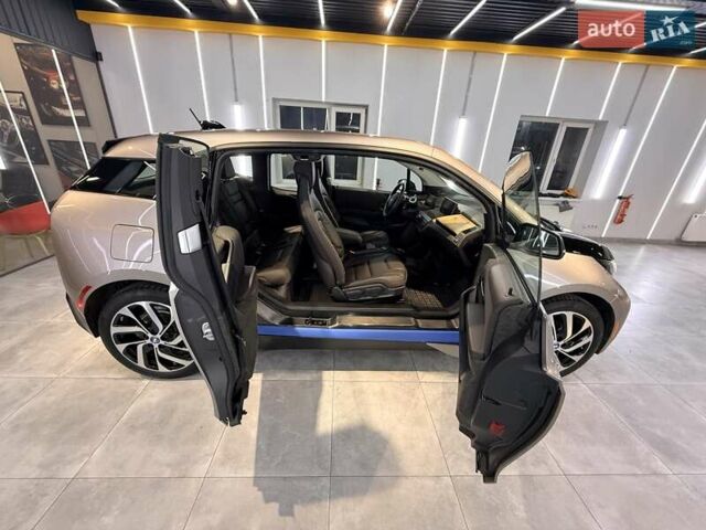 Сірий БМВ І3, об'ємом двигуна 0 л та пробігом 87 тис. км за 9990 $, фото 41 на Automoto.ua