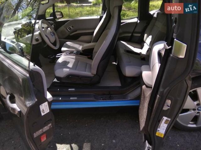 Серый БМВ И3, объемом двигателя 0 л и пробегом 33 тыс. км за 17500 $, фото 15 на Automoto.ua
