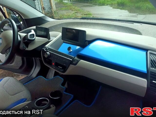 Серый БМВ И3, объемом двигателя 0 л и пробегом 81 тыс. км за 10200 $, фото 7 на Automoto.ua